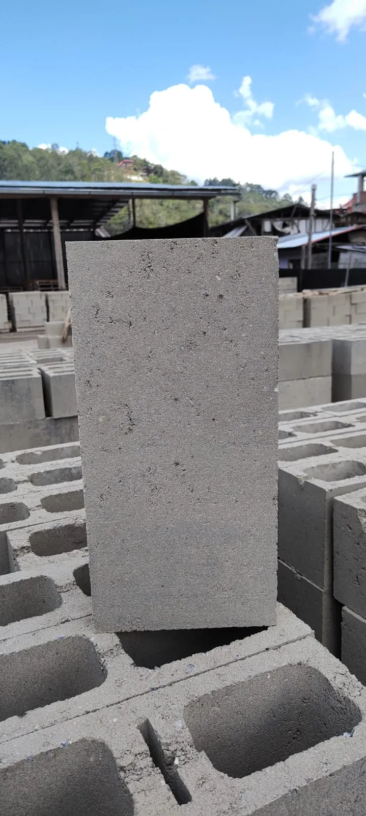 Muro de ladrillos y bloques de construcción